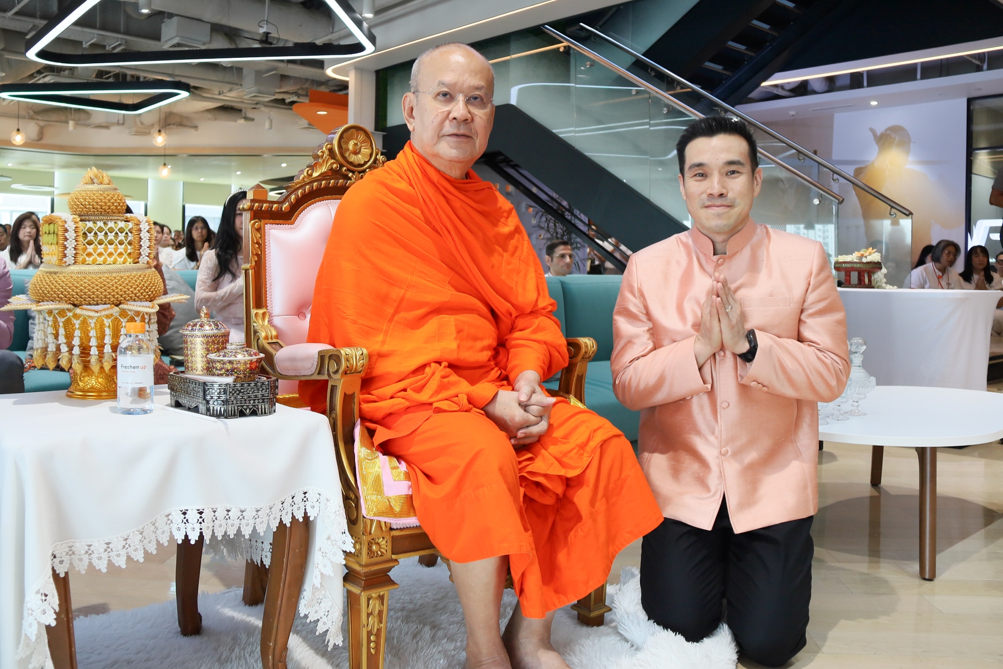 FWD ประกันชีวิต จัดพิธีทำบุญเนื่องในโอกาสครบรอบ 13 ปี ในประเทศไทย